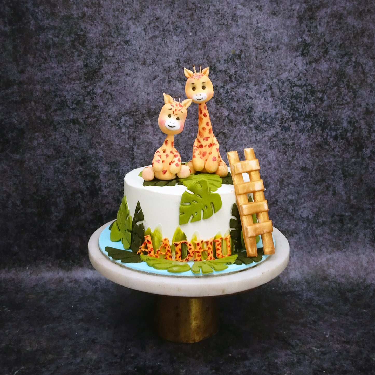 Jungle Theme cake -Giraffe